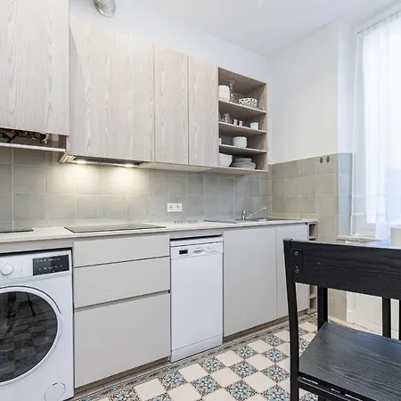 Apartment Carnot City Center Spacious Apartment